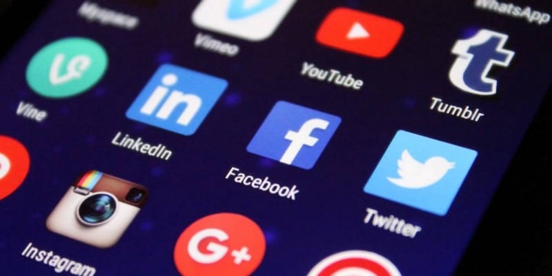 صورة لـ نصائح للحفاظ على استمرار شبكتك المهنية عبر الإنترنت | 1L83dg4iTtiny2DF9tm0hyw-DzTechs