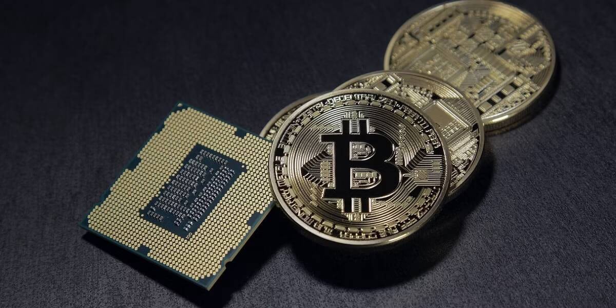 صورة لـ ما هو صندوق المؤشرات المتداولة في عقود Bitcoin الآجلة؟ كيف يختلف عن Spot ETF؟ | 1x-zJ3tEtjUzxkWCmtKqJDQ-DzTechs