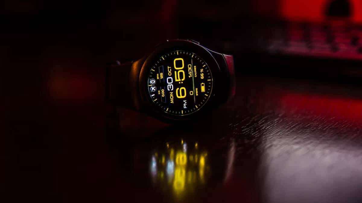 صورة لـ الأشياء التي يُمكنك القيام بها على Galaxy Watch باستخدام iPhone الخاص بك | 1JS_7c1JX4UYpzW0wPKp-zg-DzTechs
