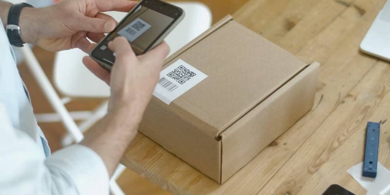 صورة لـ ما هو احتيال BHL لشحن الطرود؟ كيف تتجنبه | 1DLqN-11uQkWug4kdU8_31w-DzTechs