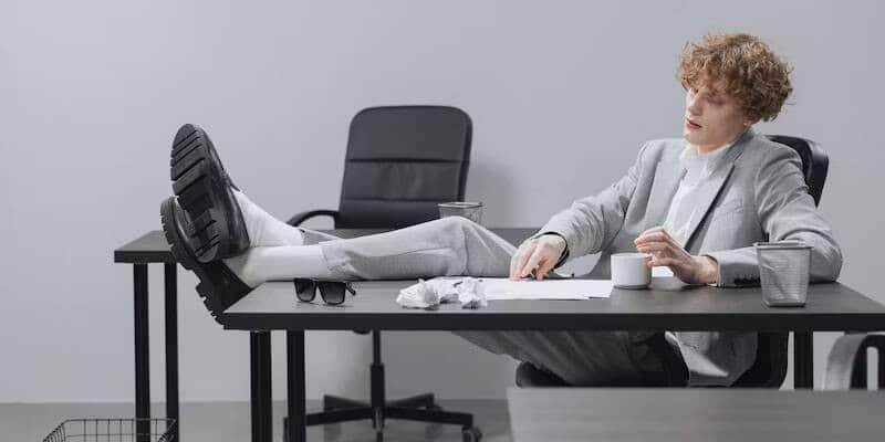 صورة لـ كيفية اكتشاف الاستقالة الصامتة في العمل عن بُعد: بعض النصائح | 1JhGC_U3qeaHPsVm9BQafQw-DzTechs