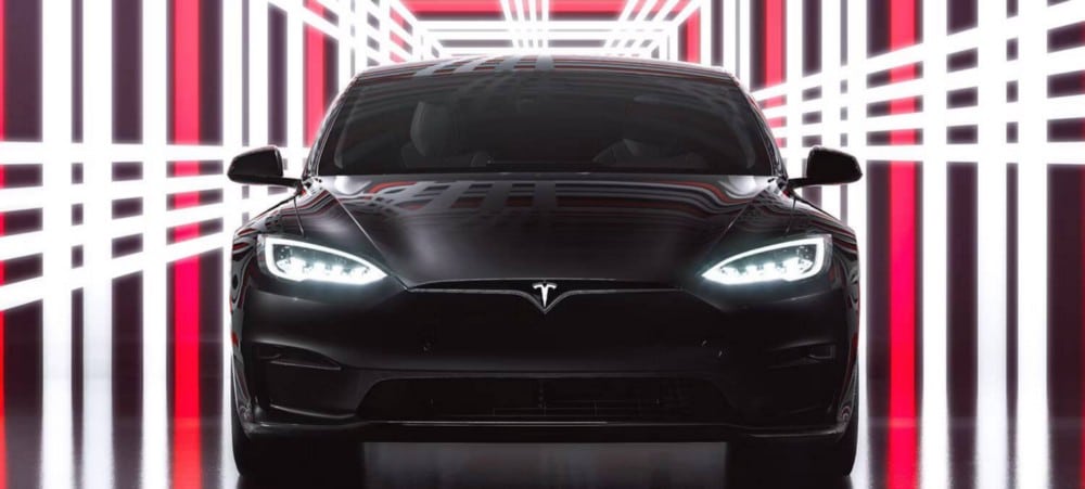 صورة لـ ما هي ترقية Plaid التي تُوفرها Tesla؟ هل تستحق التكلفة الإضافية؟ | 1ZRJJ7T1e7ZlpYbqzIY9-EQ-DzTechs
