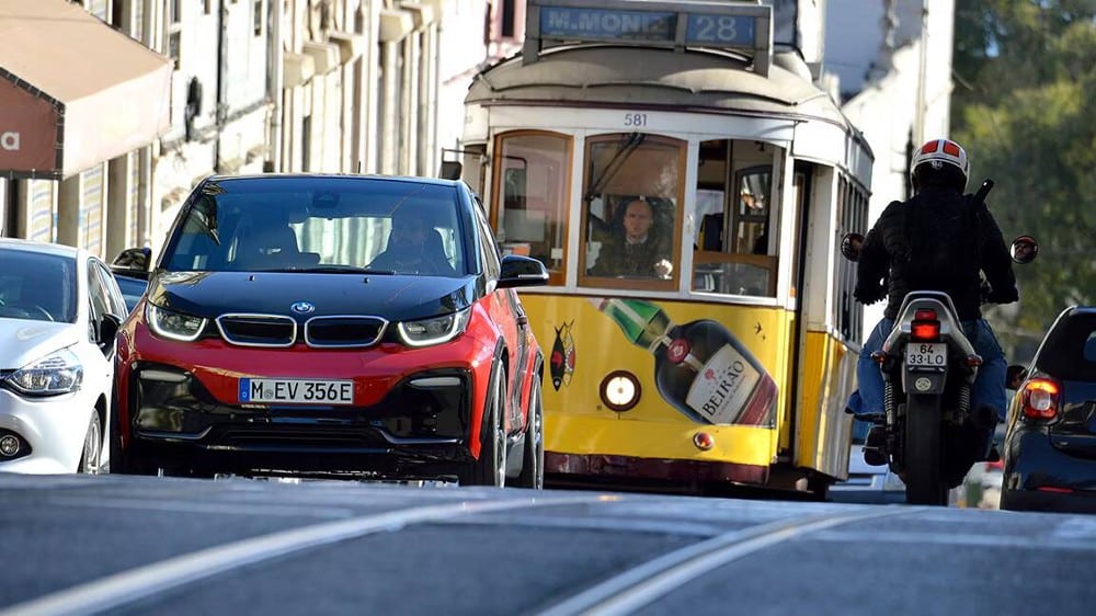 صورة لـ لماذا تُعتبر سيارة BMW i3 واحدة من أفضل السيارات الكهربائية المُستعملة | 14TYYtkXvJq_FLdWcUyKjdQ-DzTechs