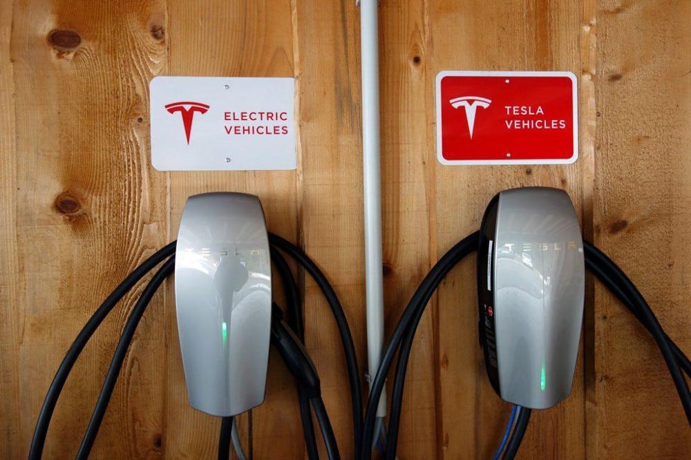 صورة لـ مقارنة بين Supercharger و Destination Charging من Tesla: ما الفرق؟ | 1WdASZXNo7htPv0FojTvqRA-DzTechs