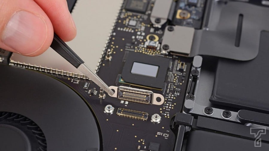 صورة لـ العلامات التي تُشير إلى أنَّ اللوحة الأم على الـ Mac معيبة أو تالفة | 1c7VpXl-xNu-8l52OC4uw_g-DzTechs