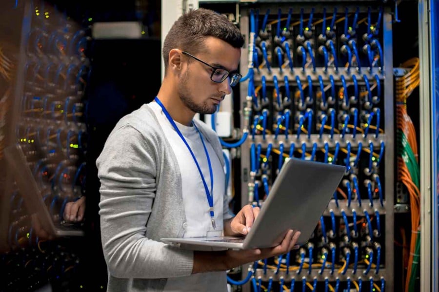 صورة لـ أفضل أدوات الأتمتة والتكوين لنظام Linux | 1rCm4o1zFf1uwqZNiKMosKw-DzTechs