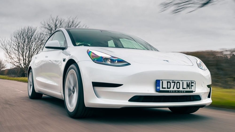 صورة لـ أكثر الأشياء المُزعجة في سيارات Tesla الكهربائية | 1IEL-c4TrzjBuFMGVSY8FqA-DzTechs