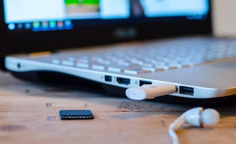 صورة لـ كيفية استبدال مُحوِّل Wi-Fi على الكمبيوتر المحمول | 1_j9bgj9BM4mMIp5Vo_f23Q-DzTechs