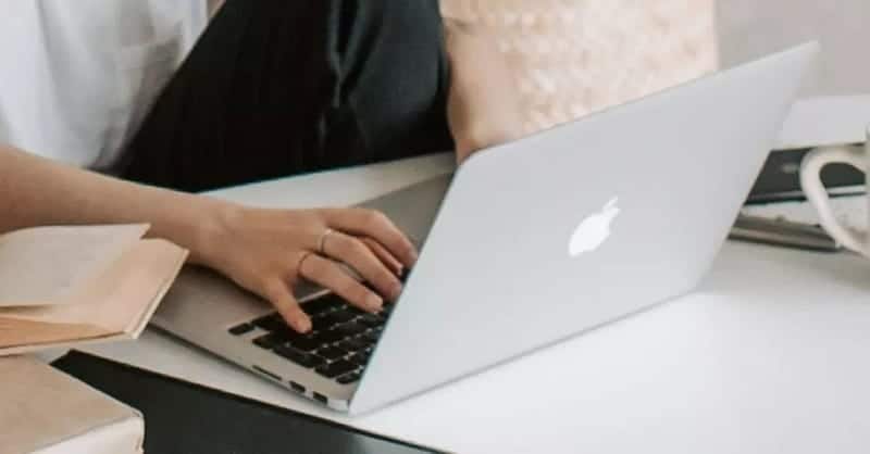 صورة لـ ميزات macOS التي تُبسط مُهمة ملء النماذج | 1TlLQDuxSzlTTp848043ZfQ-DzTechs