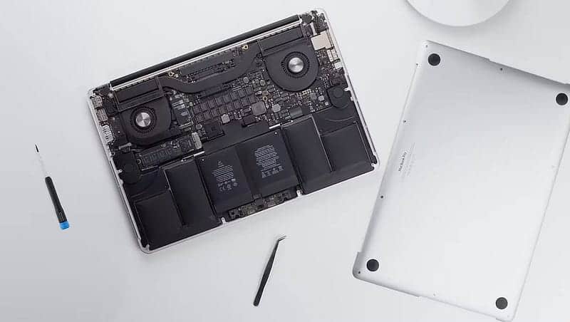 صورة لـ الأسباب التي تجعل الـ MacBook Pro مقاس 14 بوصة صفقة مُميزة | 1lKRuc93itUuSdGRGMPhiPg-DzTechs