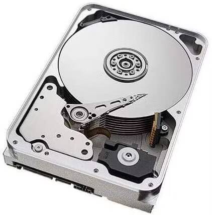 صورة لـ أفضل محركات الأقراص الصلبة الأكثر موثوقية | Seagate-Exos-X14-drive.avif_