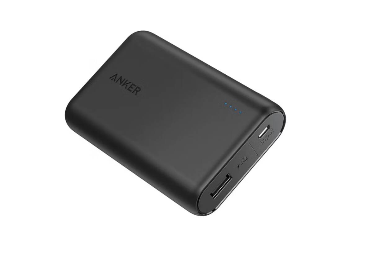 صورة لـ أفضل أدوات السفر للبقاء مُستمتعًا أثناء الرحلات الطويلة | anker-powercore-10-000mah-portable-charger.avif_