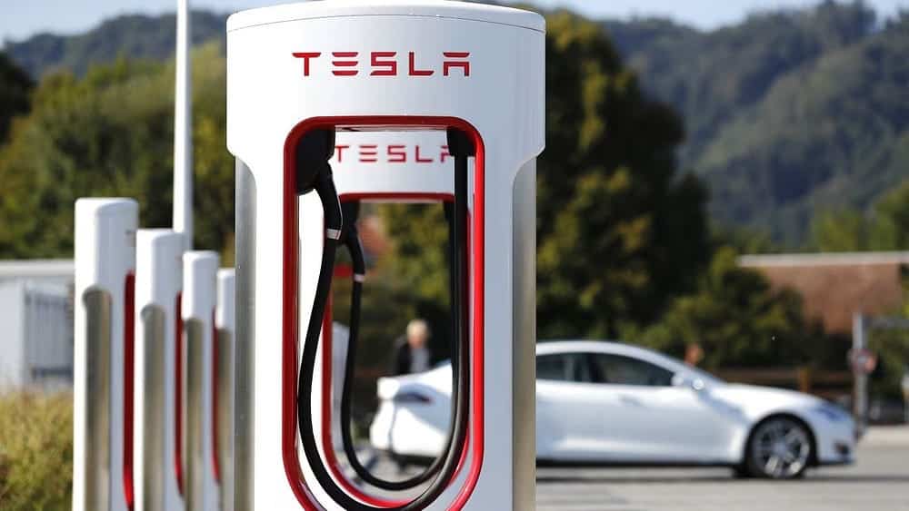 صورة لـ Ford ستتمكن من استخدام Tesla Supercharger: ماذا يعني هذا للسيارات الكهربائية؟ | 10Sv05XiuY5QEei1DDuWnrA-DzTechs