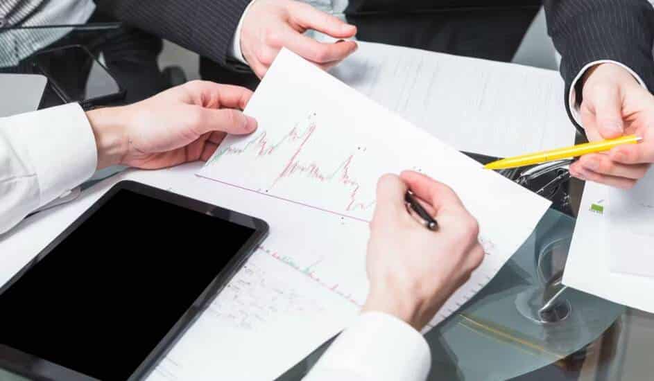 صورة لـ ما هو إشعار Wells ولماذا تُقدمه هيئة الأوراق المالية والبورصات (SEC)؟ | 1PlI_xFLp1d1mdH7PGmd52w-DzTechs