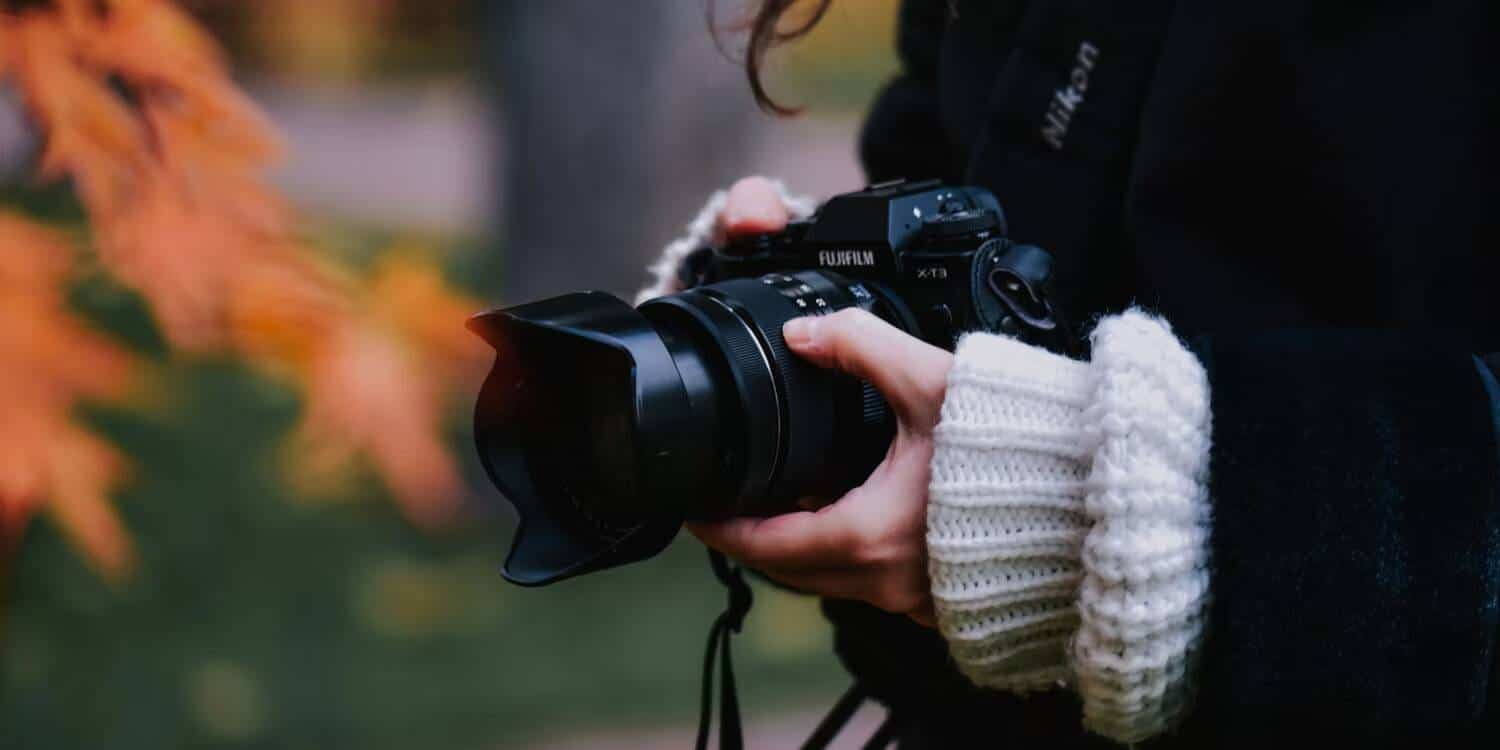 صورة لـ أسباب لماذا يجب عليك شراء عدسة مُقربة بدلاً من عدسة أساسية | 1UnnJ104oq_SD2vzdiZrzpA-DzTechs