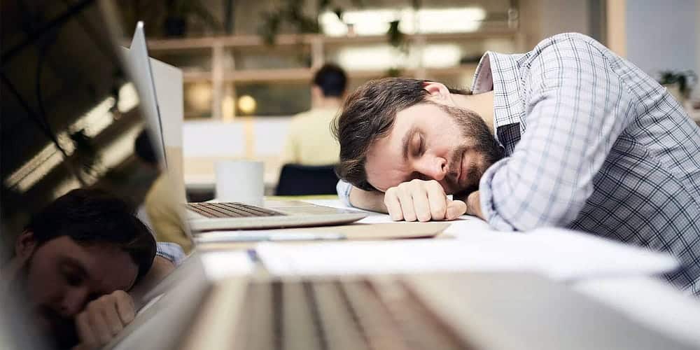 صورة لـ مقارنة بين وضع السكون وإيقاف التشغيل: ما هو الأفضل للكمبيوتر المحمول؟ | 1Vd9j_pZG89XNyyHuK7uDtg-DzTechs