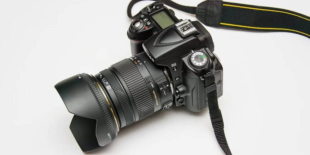 صورة لـ هل تُخطط للترقية إلى كاميرا عديمة المرآة؟ لماذا يجب عليك شراء عدسة DSLR بدلاً منها | 1zFFGPYDE_ZwQ36edYA48Jw-DzTechs