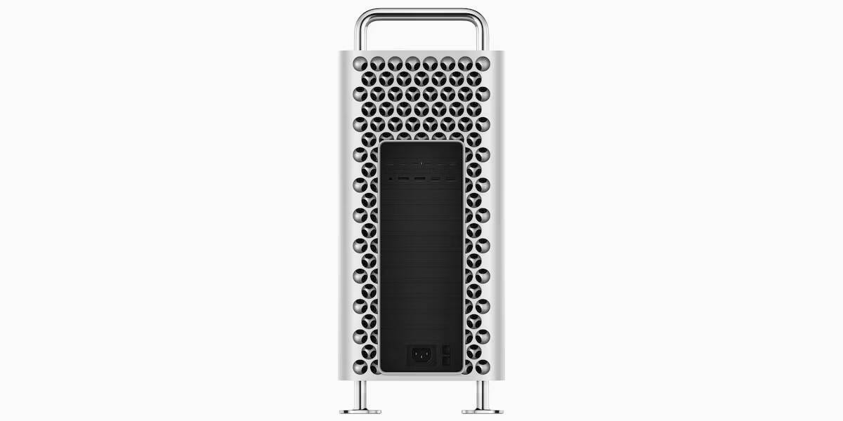 صورة لـ مقارنة بين الـ Mac Studio والـ Mac Pro: أيهما يجب أن تشتريه؟ | 1LpN596UvcO8jStW7riLShQ-DzTechs