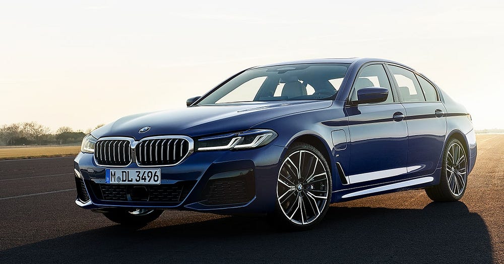 صورة لـ تغييرات مُهمة في سيارة BMW 2023 الفئة 5 تُغيِّر الصيغة التقليدية | 1g0BvRv3QVz28xzZDLa9NNg-DzTechs