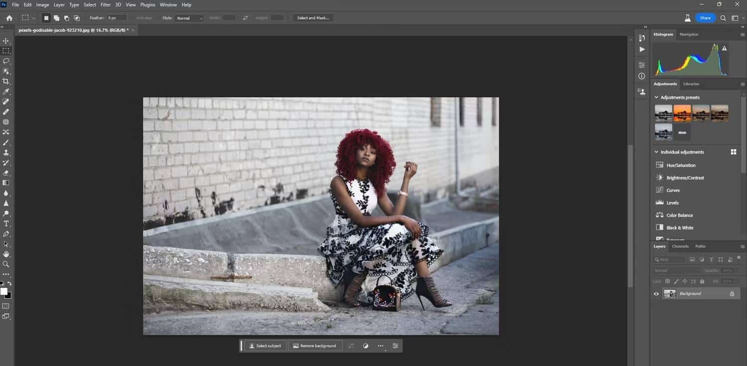صورة لـ طرق لاستخدام Generative Fill لتحسين صورك في Photoshop | 1hbRR80jJlekaa-BbZWXP5A-DzTechs