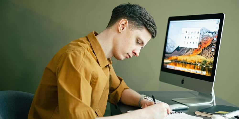صورة لـ طرق تحقيق التوازن بين العمل والمدرسة كطالب في مجال التكنولوجيا | 1r8N0rZJn3V0EIWJnjMnRHw-DzTechs