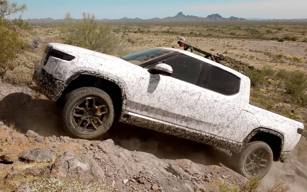 صورة لـ الميزات التي تجعل من Rivian R1T السيارة الكهربائية المثالية لأي مغامرة جبلية | 10jXBeEfXLqq9e7hOIo9WSg-DzTechs