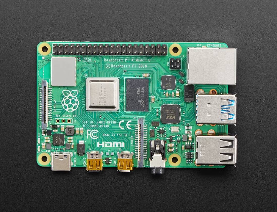 صورة لـ مُقارنة بين ZimaBoard و Raspberry Pi: أيهما أفضل لمشروع الخادم المُستضاف ذاتيًا؟ | 1MWZj732TfeURmXC_YgLJ5g-DzTechs
