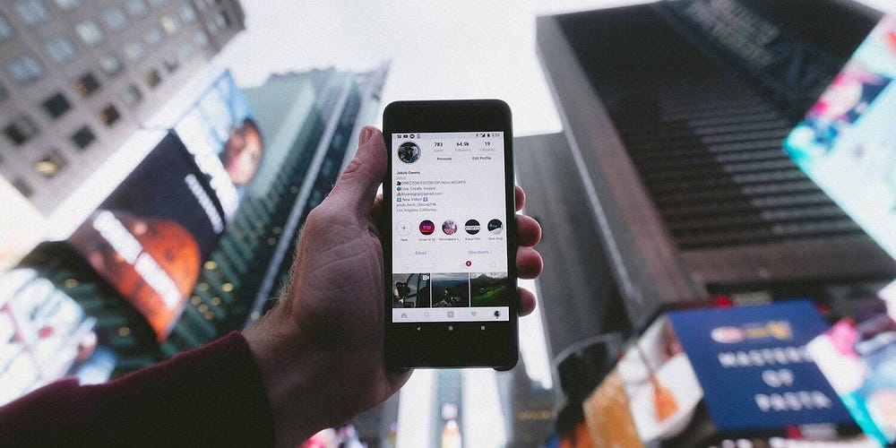 صورة لـ مقارنة بين Instagram و Pinterest: أي منصة أفضل للمُدونين المُبتدئين؟ | 1_1qvNr2_B6Il2AnKszKPirDA-DzTechs