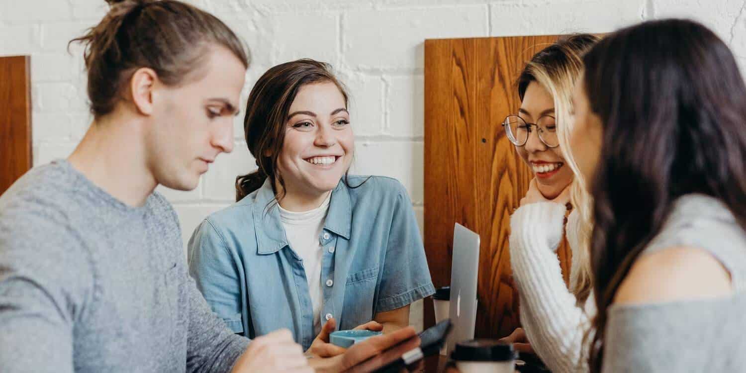 صورة لـ الخطوات الأساسية لبدء مدونة ناجحة: قائمة المُراجعة لنشر المدونة على الويب | 1AeCheXi0FM5IPEMz-3hPqw-DzTechs
