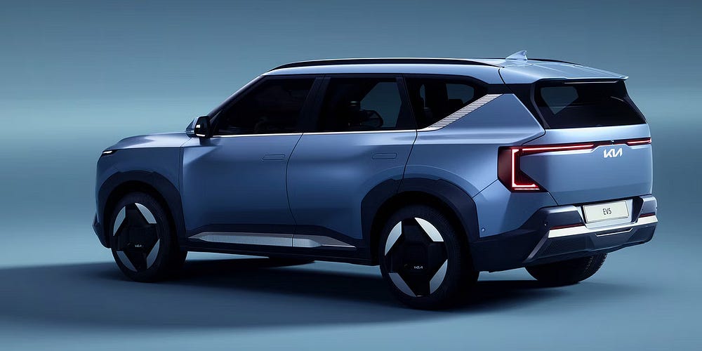 صورة لـ إليك الأسباب التي تجعل Kia EV5 2025 مُنافسًا رئيسيًا لـ Tesla Model Y | 1HQ0GNK4qMWgmcd7f8CuPOA-DzTechs