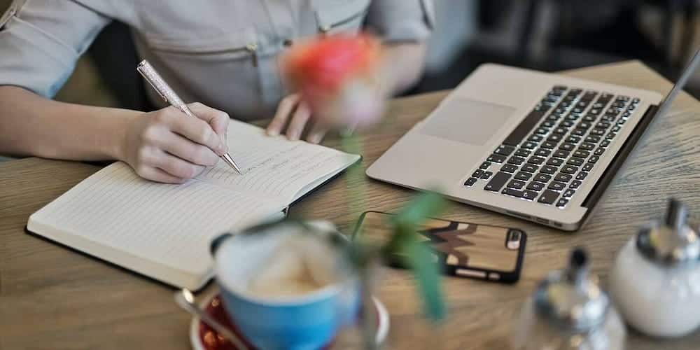 صورة لـ أفضل المسارات الوظيفية المُتعلقة بتحسين مُحركات البحث (SEO) | 1Kc6BaxBpteGGn_0QX_xK8A-DzTechs