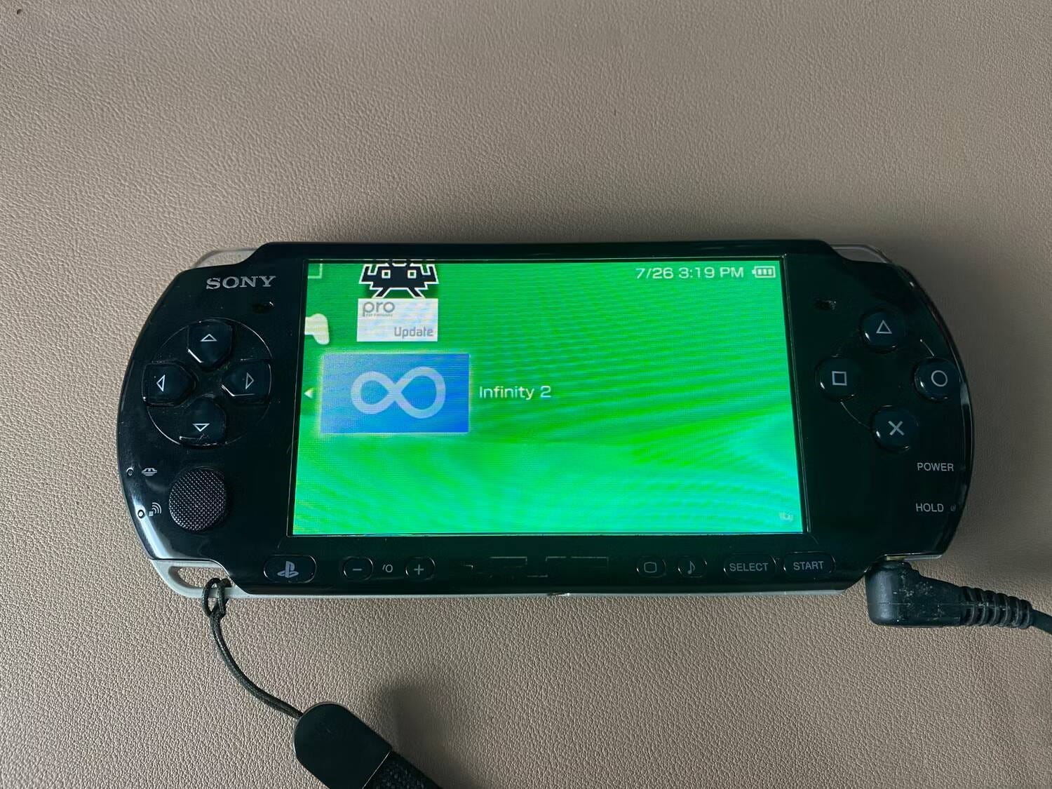 صورة لـ كيفية تحويل PSP إلى محاكي لتشغيل ألعاب Game Boy | 1cp84FHx1pygx2xbaUYpu5Q-DzTechs