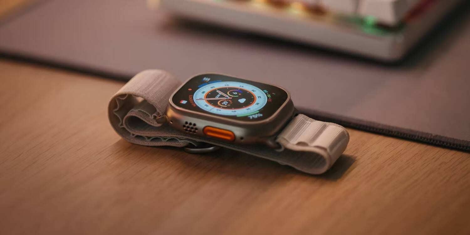 صورة لـ كيفية التعامل بفعاليَّة مع Apple Watch بعد سقوطها في الماء | 1fv5TRn8X8cl6Eh01IyJ1Ew-DzTechs