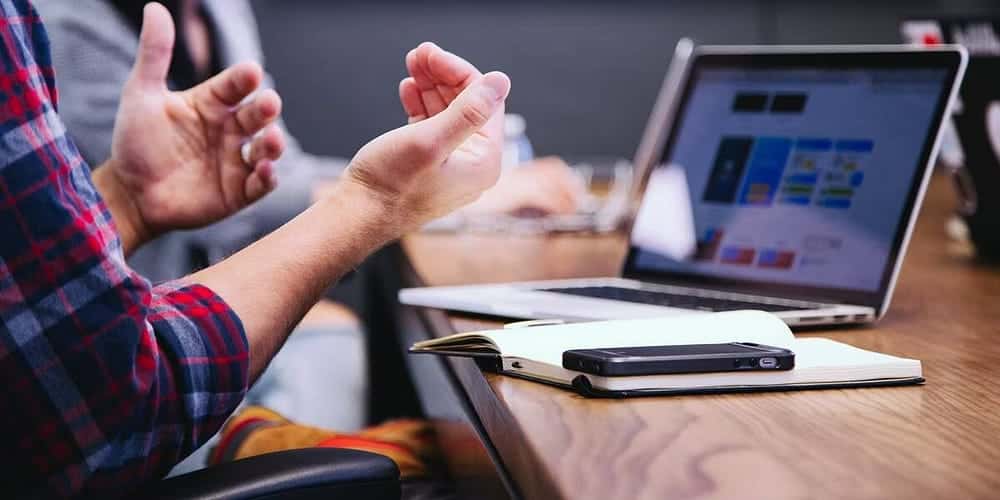 صورة لـ طرق التعامل مع المُنافسة كعامل مُستقل للتفوق في سوق العمل | 1nbMn3X835ecLhiOMSvrIlA-DzTechs