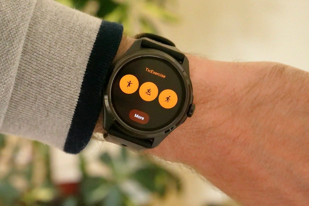 صورة لـ مُراجعة TicWatch Pro 5: ساعة قوية وفعَّالة، ولكنها لا تخلو من المُشكلات | 1FB3Ub5WsW53XI3FSbEj4_g-DzTechs