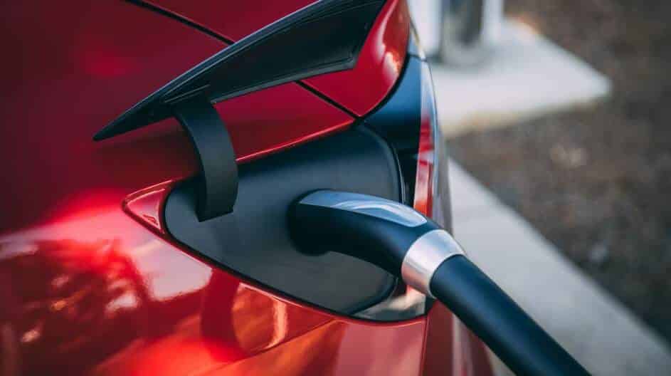 صورة لـ هل يستحق الأمر شراء سيارة Tesla؟ الإطلاع على المُميزات والعيوب | 1o0kBFMqZcTWhX0uJrJ9lDA-DzTechs