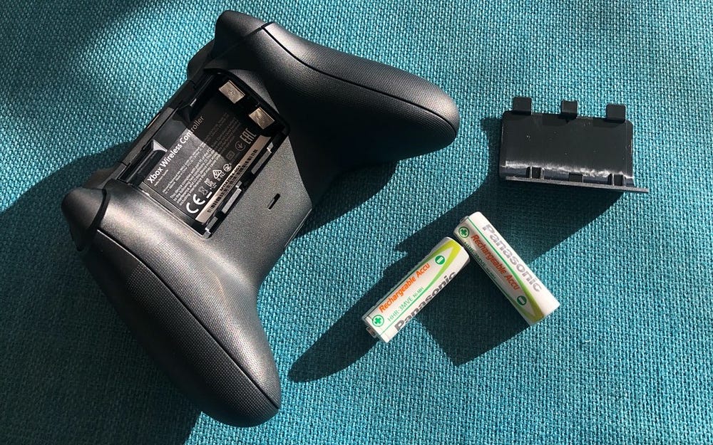 صورة لـ كيفية إطالة عمر بطارية جهاز التحكم اللاسلكي لـ Xbox | 1v65FdyUVH2293WPHxDRLzA-DzTechs