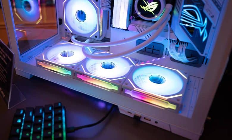 صورة لـ أفضل مراوح RGB المُتاحة لتحسين تجربة التبريد على الكمبيوتر الخاص بك | 1uYvCRRrfyVJsKfoM5FZFQA-DzTechs