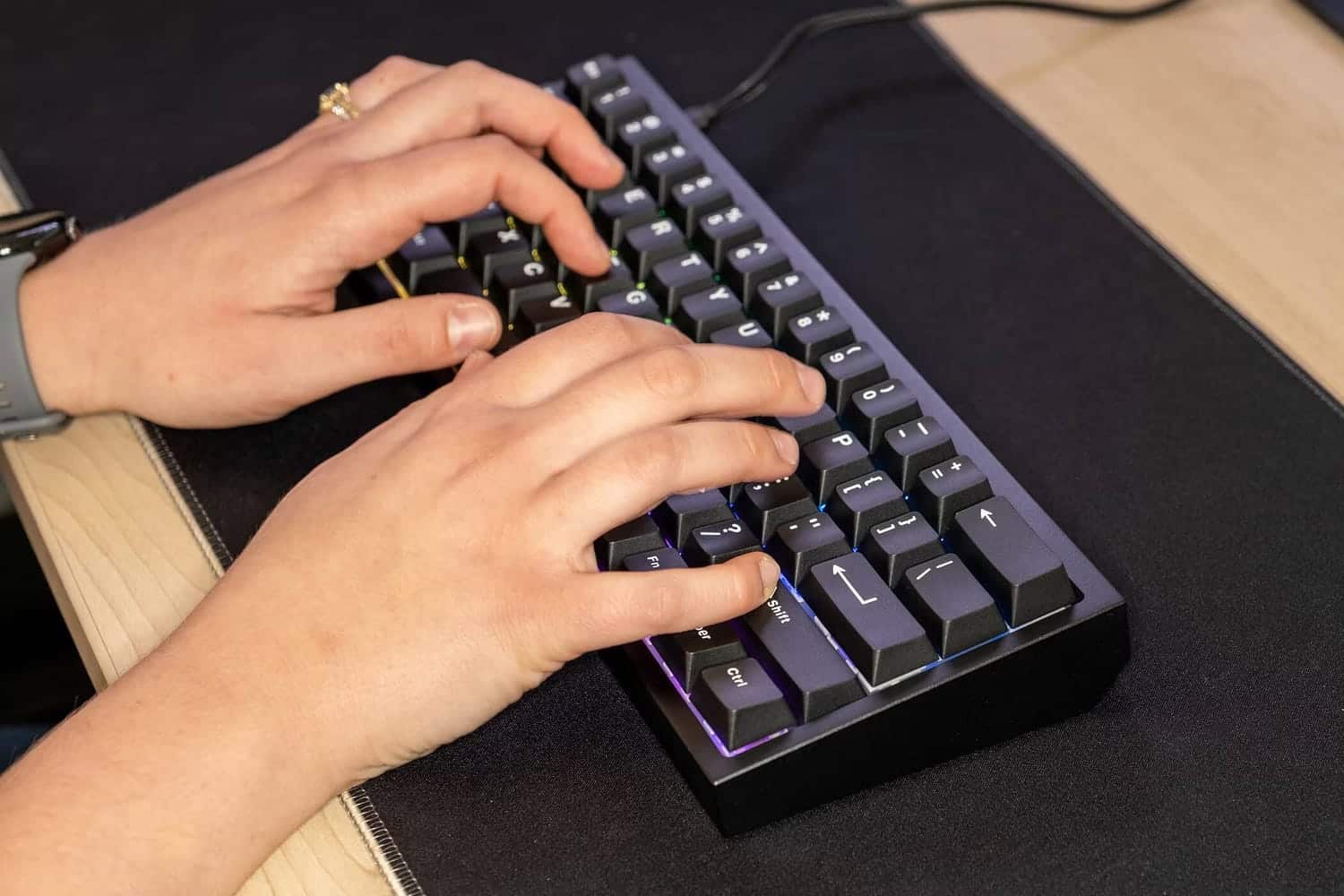 صورة لـ مُراجعة CyberPowerPC CK60: لوحة مفاتيح ميكانيكية بأداء مُميز وتخصيص لا مثيل له لمُحبي الألعاب | 153KjFRXH4eG0KZ6PnqxyRQ-DzTechs