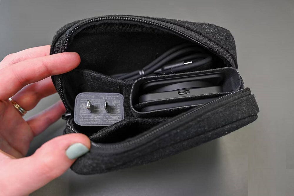 صورة لـ تقييم شاحن Mophie 3-in-1 Travel: فحص أداء الشحن وجودة البناء والتكلفة – هل يستحق الاستثمار؟ | 185O7DGGbOy_xoR3N2TWsGw-DzTechs