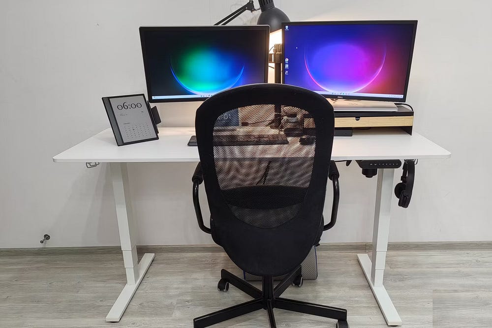 صورة لـ مُراجعة Fezibo Basic Standing Desk: تجربة سلسة ومُريحة أثناء العمل | 1Fm0xzf_JJXnQq8xK80-mJg-DzTechs