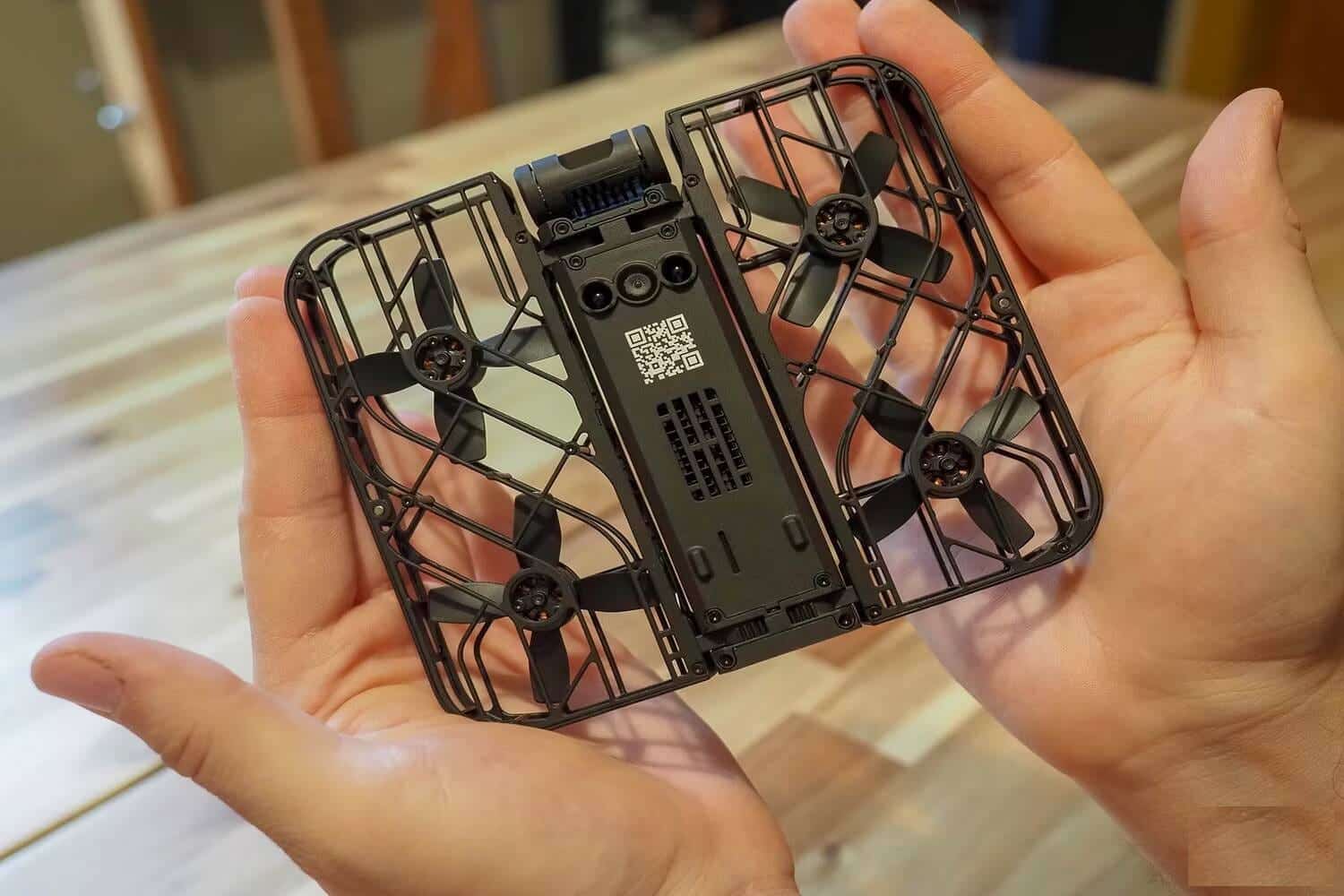 صورة لـ مُراجعة HOVERAir X1: المُصور الطائر الذكي والمُستقل وسهل الاستخدام | 1qCwbEOGsIChqU9G_QNe5aA-DzTechs