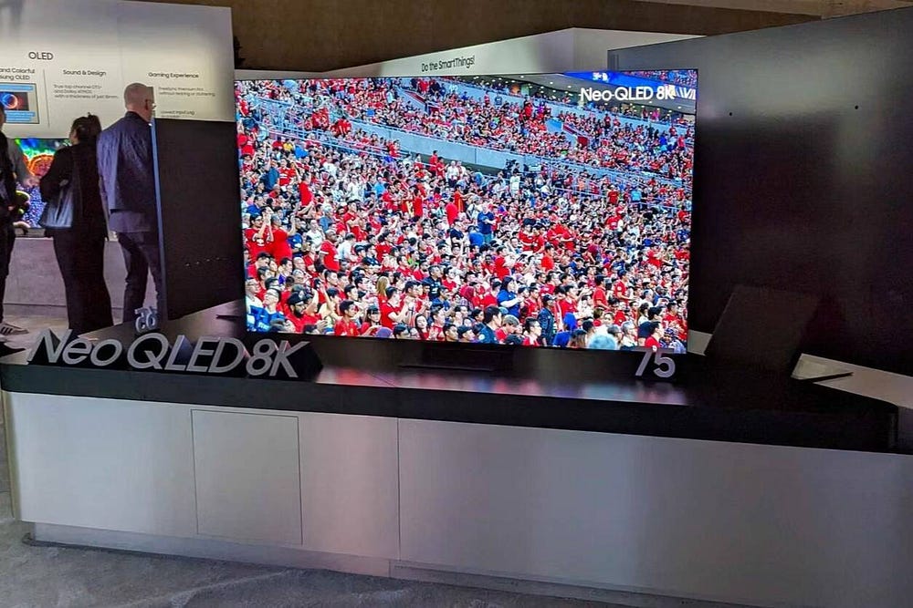 صورة لـ دليل لأفضل تلفزيونات QLED في هذا العام: اختر ما يُناسبك لتجربة مشاهدة استثنائية | 1tw_cAUFhllBNjSRp5ptnDA-DzTechs