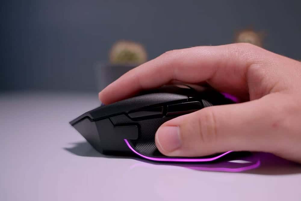 صورة لـ مُراجعة Razer Basilisk V3 Pro: ماوس يُقدم أداء فائق واستجابة سريعة في عالم الألعاب | 1z1YLyrSaI_i4JPo4U-LaKw-DzTechs