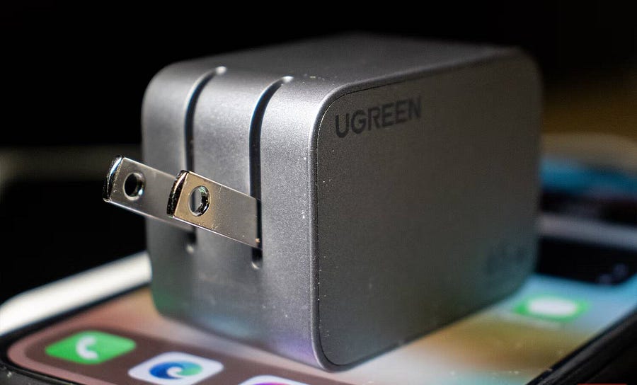 صورة لـ مراجعة شاحن Ugreen Nexode Pro 65W USB-C: إخراج طاقة مُضاعف بتصميم أنيق ومنافذ إضافية | 1iWuHOcn89Jf23EbwbiZErw-DzTechs