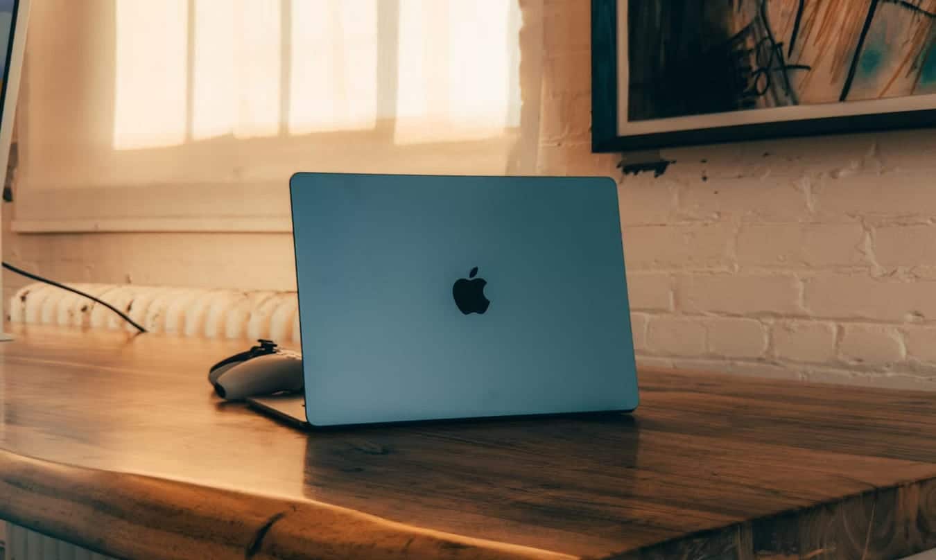 صورة لـ مُراجعة Apple M3 MacBook Air (13 بوصة): لماذا قد تُفكر في أن تشتري أي شيء آخر؟ | 12BRkFaotSoH898IR6Yt0Iw-DzTechs