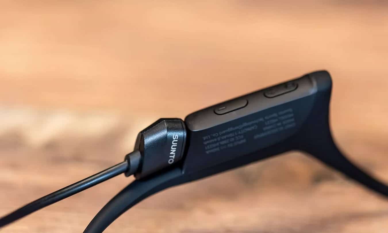 صورة لـ مُراجعة Suunto Wing: سماعات أذن رياضية رائعة بالتوصيل العظمي مع ميزات أمان إضافية | 1AcKdhGCwUpnjibFKY3PqHg-DzTechs