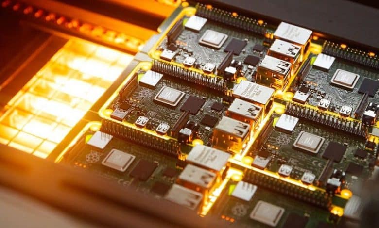 صورة لـ أفضل مجموعات مُلحقات Raspberry Pi المُتاحة لأيِّ طراز | 1SPWPu7yi1v3qCpuncFiIHw-DzTechs
