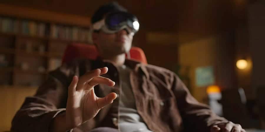 صورة لـ مُقارنة بين Apple Vision Pro و Meta Quest 3: ما هي نظارة VR/AR الأفضل لاحتياجاتك؟ | 1asie5Pevy3Ixk5TDpOh2_w-DzTechs