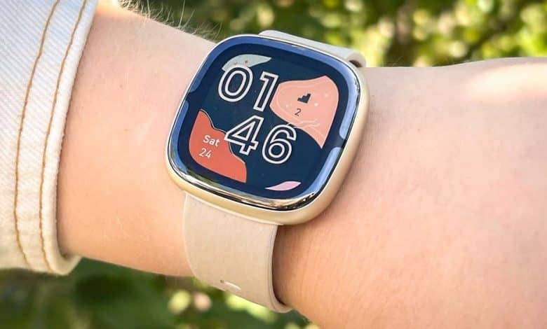 صورة لـ الطرق التي يُمكنك من خلالها مُساعدة جهازك من Fitbit على الاستمرار لفترة أطول | 1lxUR2HWYFwAt8JY6QvmrSA-DzTechs